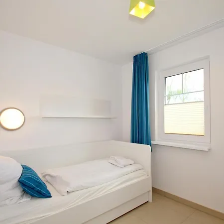 Strandnahe Mit Terrasse, Gratis Nutzung Vom Ahoi Erlebnisbad Und Sauna In Sellin - Rex Rugia 30-2